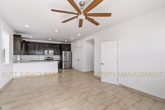 13691 E Pocketknife Dr in Vail, AZ - Building Photo - Building Photo