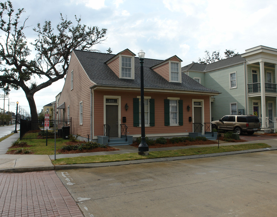 802 St Andrew St in New Orleans, LA - Building Photo