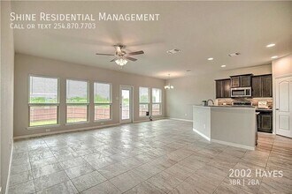 2002 Hayes St in Temple, TX - Building Photo - Building Photo