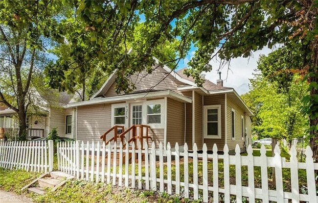 property at 1215 Clark St