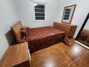 715 N Jackson St in Glendale, CA - Building Photo - Building Photo