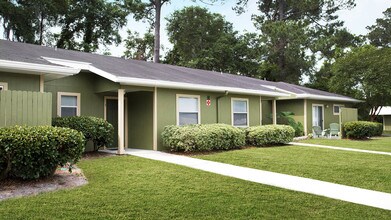 Hidden Village in Gainesville, FL - Foto de edificio - Building Photo