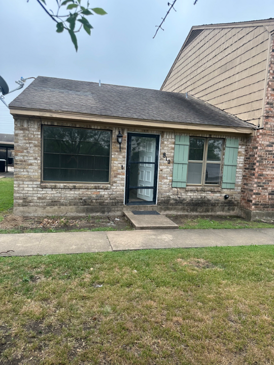 812 N 62nd St in Waco, TX - Building Photo