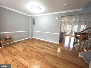 4513 Monmouth St in Fairfax, VA - Building Photo - Building Photo