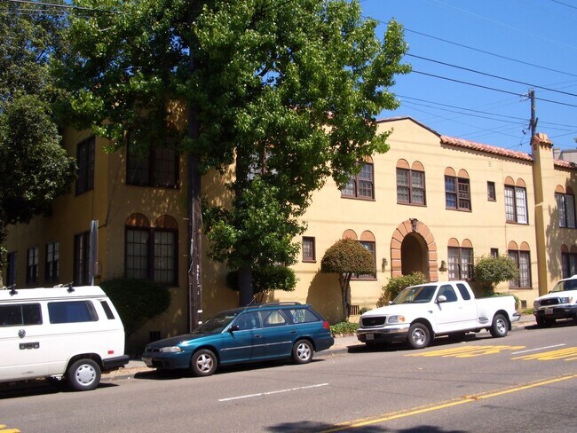 property at 2940 Claremont Ave