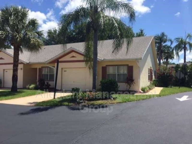 3201 Queen Palms Ct in Kissimmee, FL - Building Photo