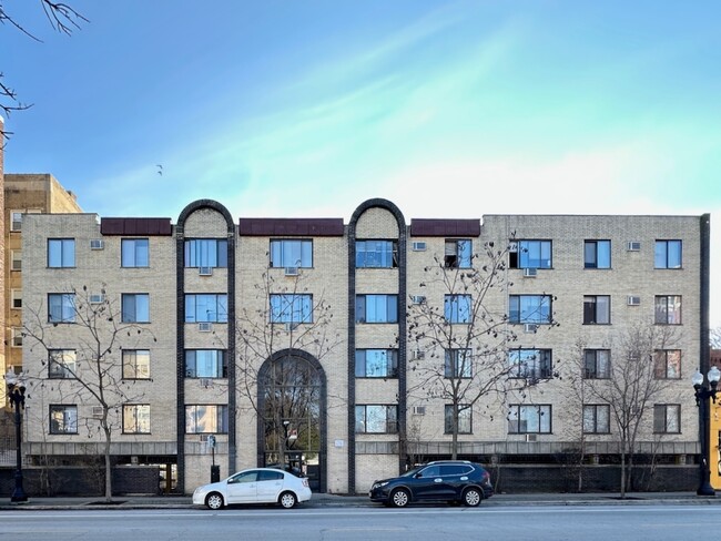 property at 1515 W Morse Ave