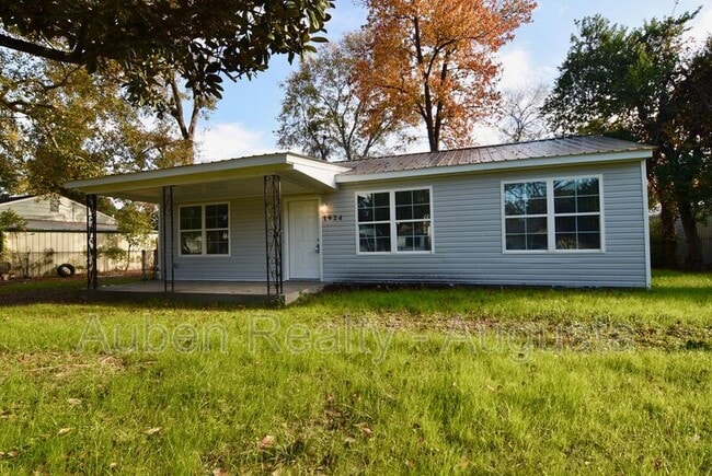 property at 1924 Roberson Rd