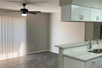 6011 Interstate Hwy in Greenville, TX - Building Photo - Building Photo