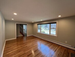 6 Perth Rd in Arlington, MA - Building Photo - Building Photo