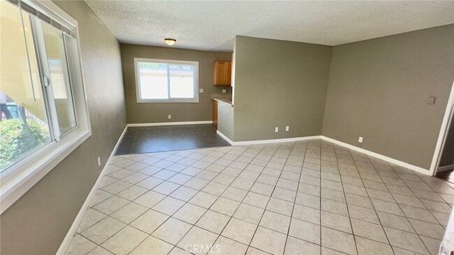 10949 Pioneer Blvd, Unit 3 in Santa Fe Springs, CA - Foto de edificio - Building Photo
