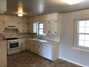 12396 W Hwy 62 in Farmington, AR - Building Photo - Building Photo