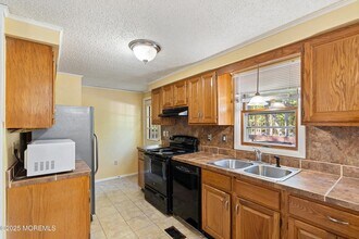 356 Cedar Swamp Rd in Jackson Township, NJ - Building Photo - Building Photo