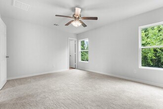 1204 Daniel St in Baytown, TX - Building Photo - Building Photo