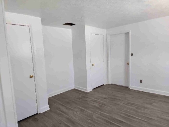 4525 Dixie Hwy in Shively, KY - Building Photo - Building Photo