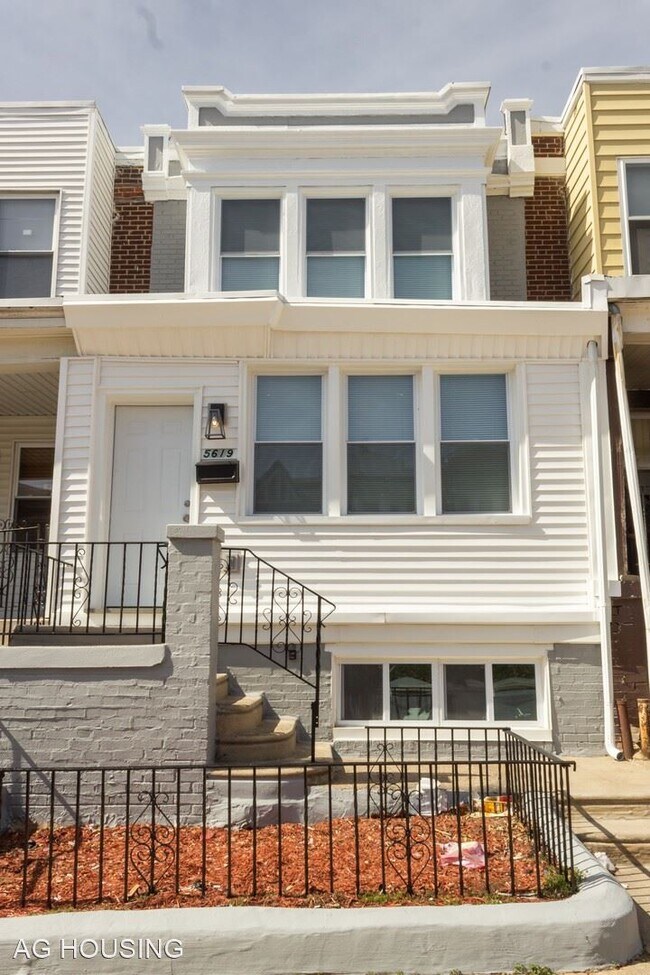 5619 Warrington Ave photo'