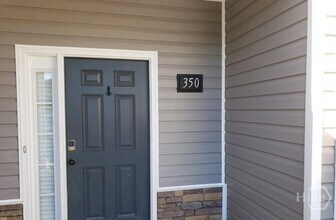 350 Kepler Lp in Richmond Hill, GA - Foto de edificio - Building Photo