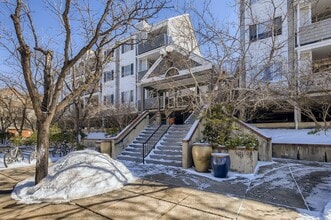 2201 Pearl St in Boulder, CO - Building Photo - Building Photo