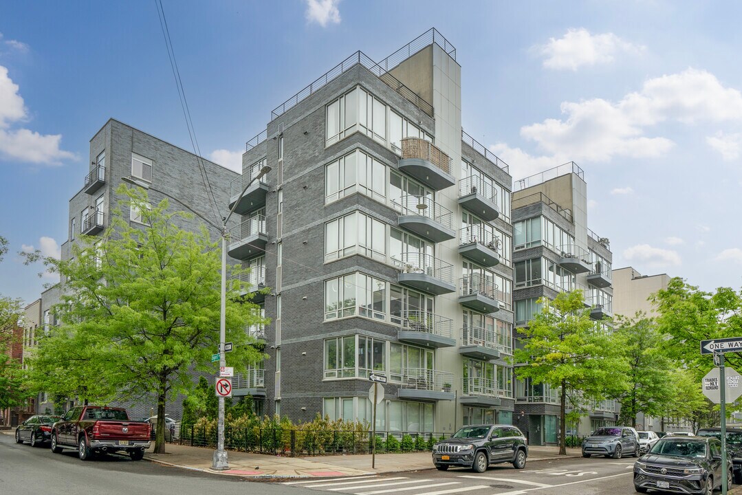 36 Eckford St in Brooklyn, NY - Foto de edificio