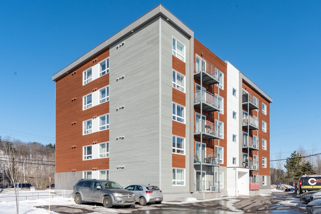 1500 Guillaume-Couture Boul in Lévis, QC - Building Photo