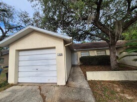 1305 Markham Ave in Spring Hill, FL - Building Photo