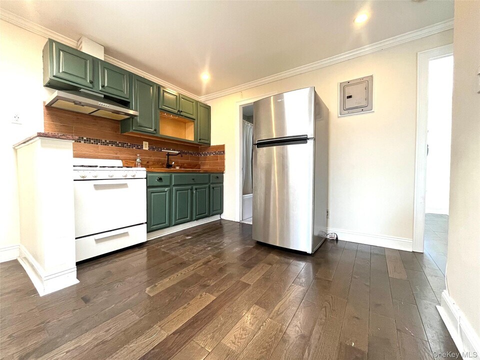 210 Thomas S Boyland St in Brooklyn, NY - Building Photo