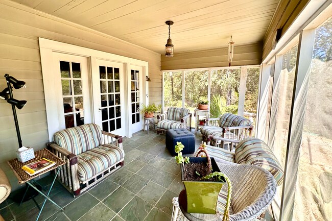 2499 Madrona Ave in St Helena, CA - Building Photo - Building Photo