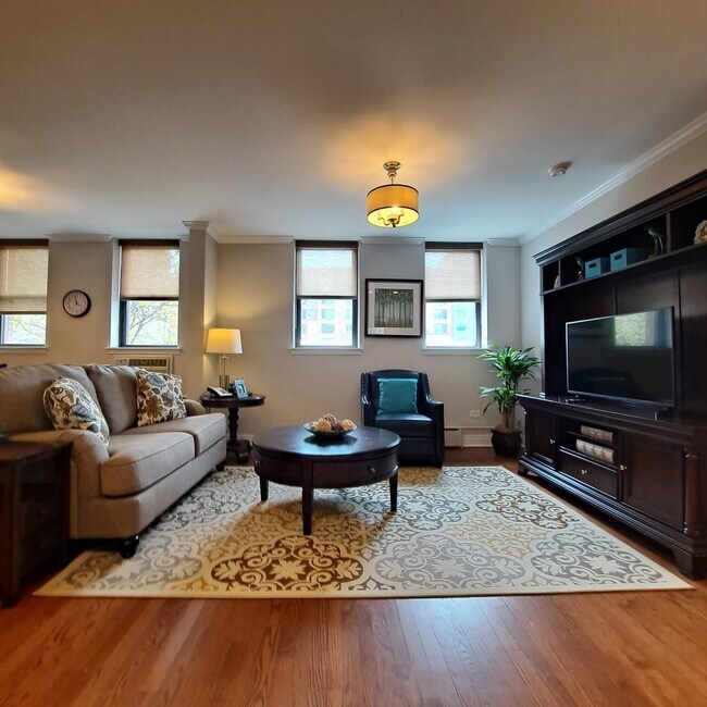 1611 Chicago Ave in Evanston, IL - Building Photo - Building Photo