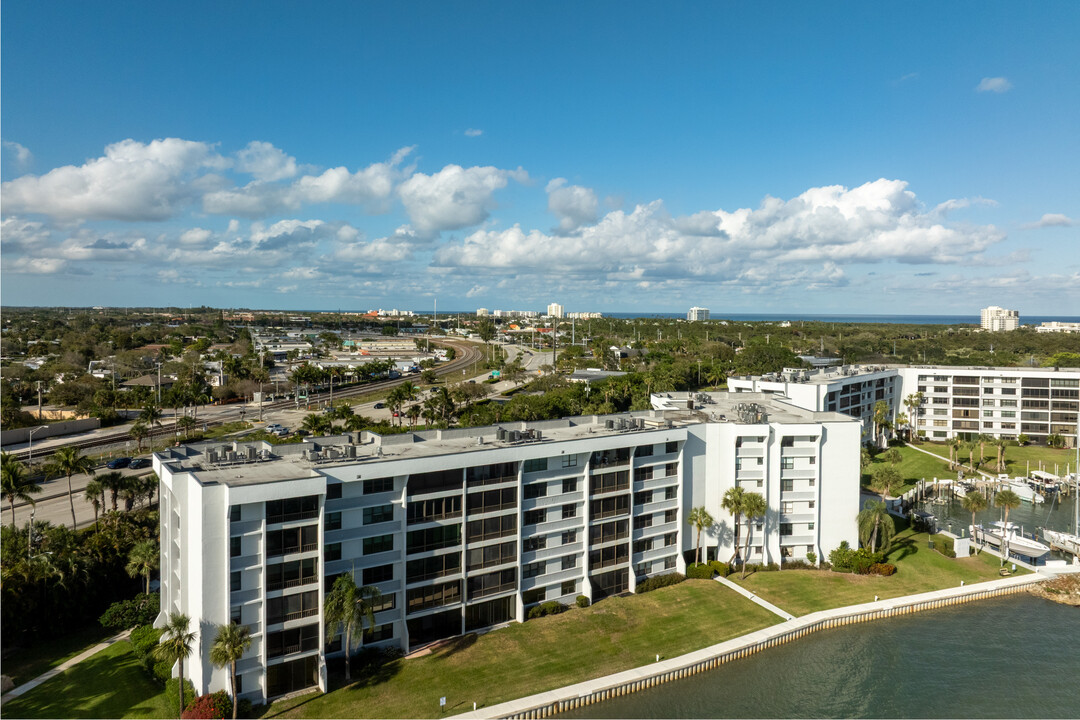 Jupiter Cove in Jupiter, FL - Building Photo