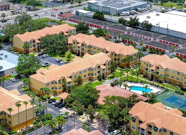 10764 70th Ave in Seminole, FL - Foto de edificio - Building Photo