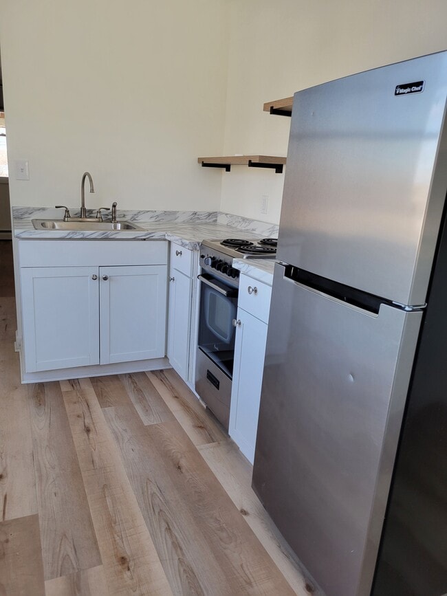 2142 US-9 in Round Lake, NY - Building Photo - Building Photo