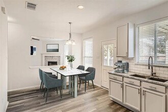 1104 Canoe Cove in Hutto, TX - Building Photo - Building Photo