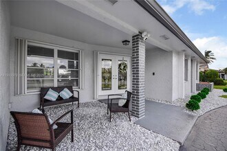 406 Sailboat Cir in Weston, FL - Building Photo - Building Photo