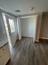 235-237-237 State Rd in Westport, MA - Building Photo - Building Photo