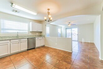 38306 N Amy Ln in San Tan Valley, AZ - Foto de edificio - Building Photo