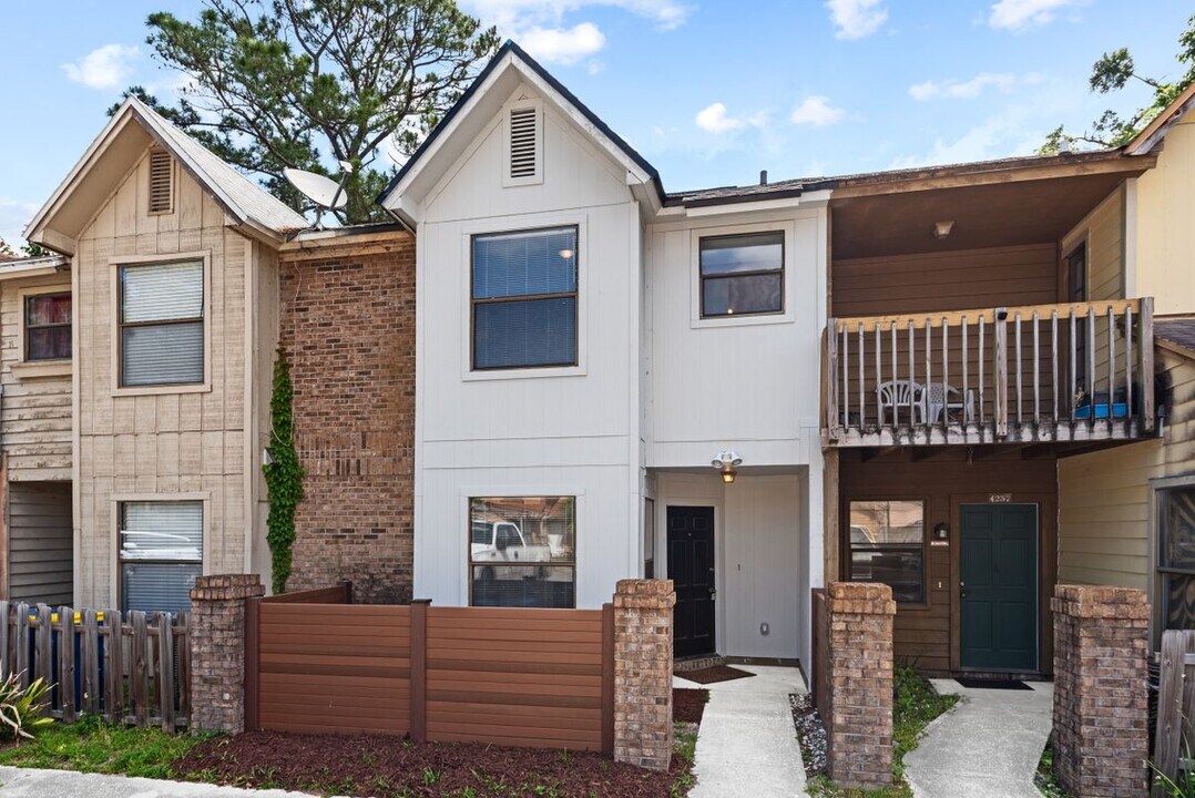 4259 Polo Ct in Jacksonville, FL - Building Photo