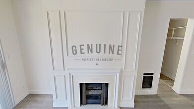 500 Cagney Ln in Newport Beach, CA - Building Photo - Building Photo