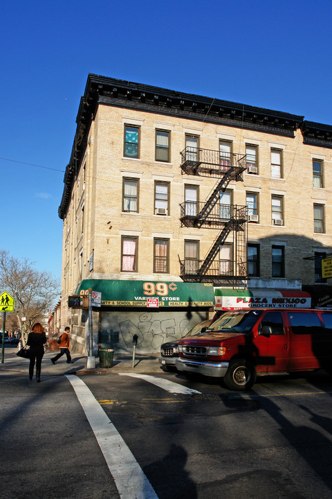 4018-4024 5th Ave in Brooklyn, NY - Foto de edificio