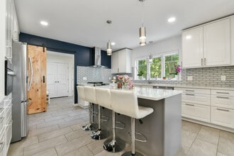 10 Farrow St in Winchester, MA - Building Photo - Building Photo