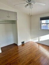 1216 N Fairview Ave, Unit 1216 N Fairview in Lansing, MI - Foto de edificio - Building Photo