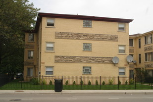 4254 W Lawrence Ave Apartments