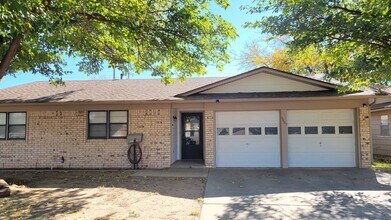 5403 49th St in Lubbock, TX - Building Photo - Building Photo
