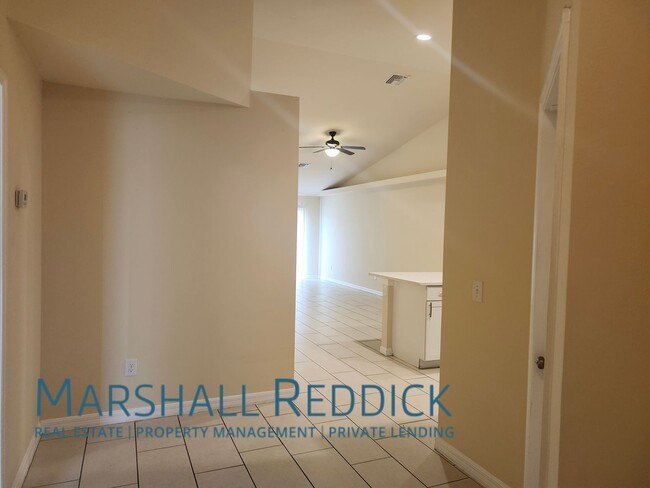 324 Cultural Park Blvd in Cape Coral, FL - Building Photo - Building Photo