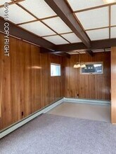 7805 Upper Huffman Rd in Anchorage, AK - Building Photo - Building Photo