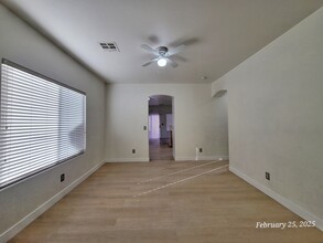 4528 Silverado Sage Ave in Las Vegas, NV - Building Photo - Building Photo