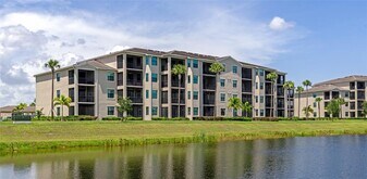 17520 Gawthrop Dr in Bradenton, FL - Building Photo