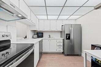 1800 N Andrews Ave, Unit 12k in Fort Lauderdale, FL - Building Photo - Building Photo