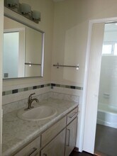 1616 S Tremont St-Unit -Unit B in Oceanside, CA - Building Photo - Building Photo