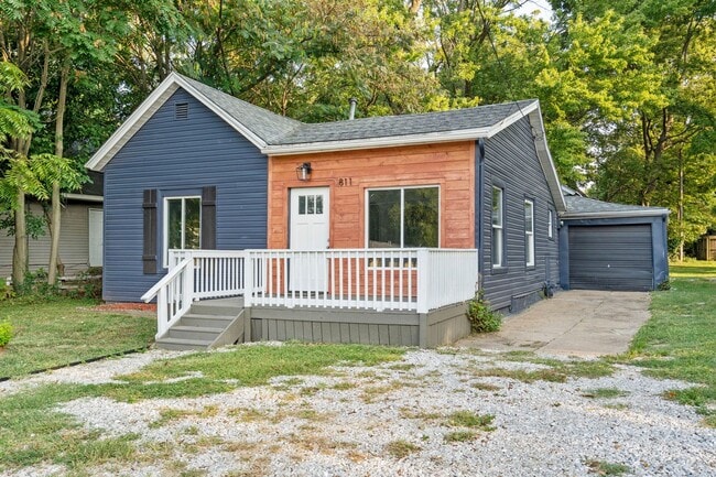 811 W Mt Vernon St in Springfield, MO - Building Photo - Building Photo