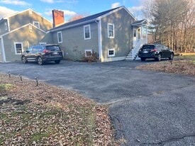 25A Elmbrook Rd in Bedford, MA - Building Photo